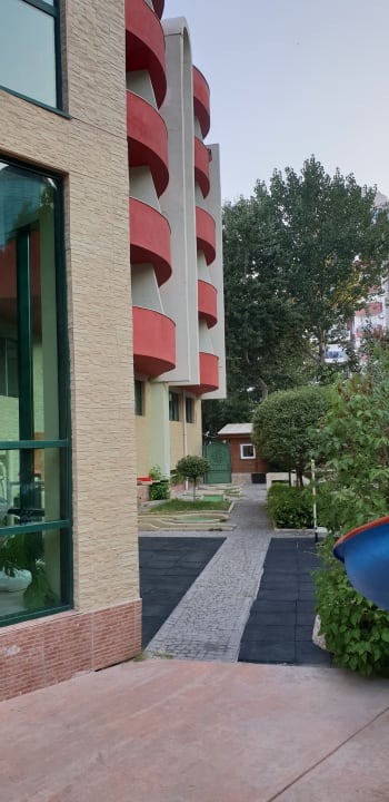 Außenansicht Hotel Mena Palace