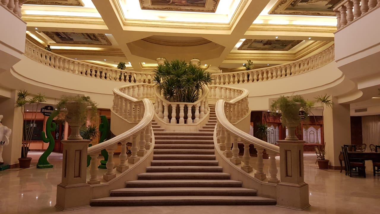 Lobbybereich sehr schön gestaltet. Hotel Titanic Palace