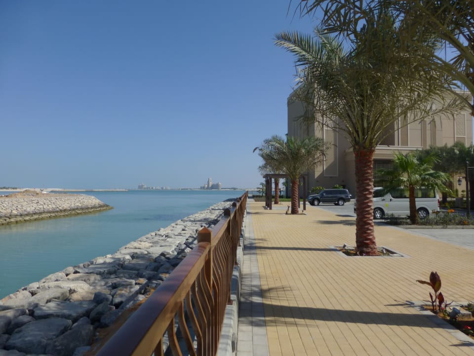 Strand DoubleTree by Hilton Resort & Spa Marjan Island