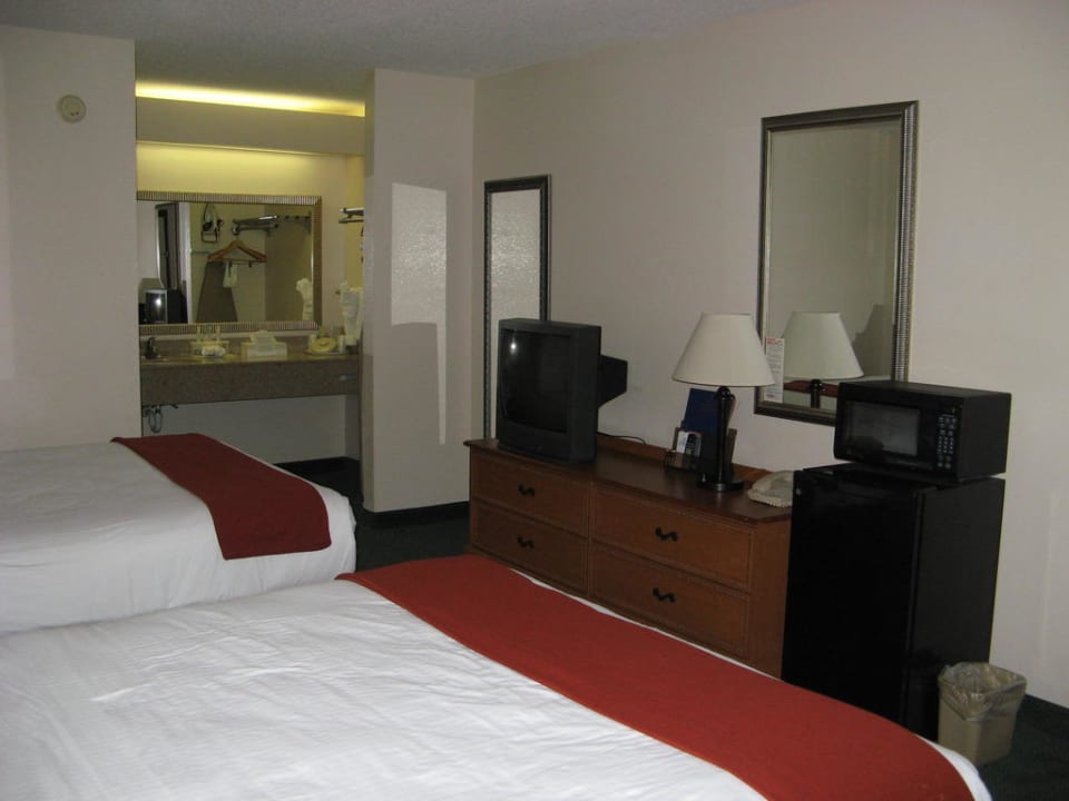 Holiday Inn Express Chiefland, Florida Hotel Days Inn Chiefland
