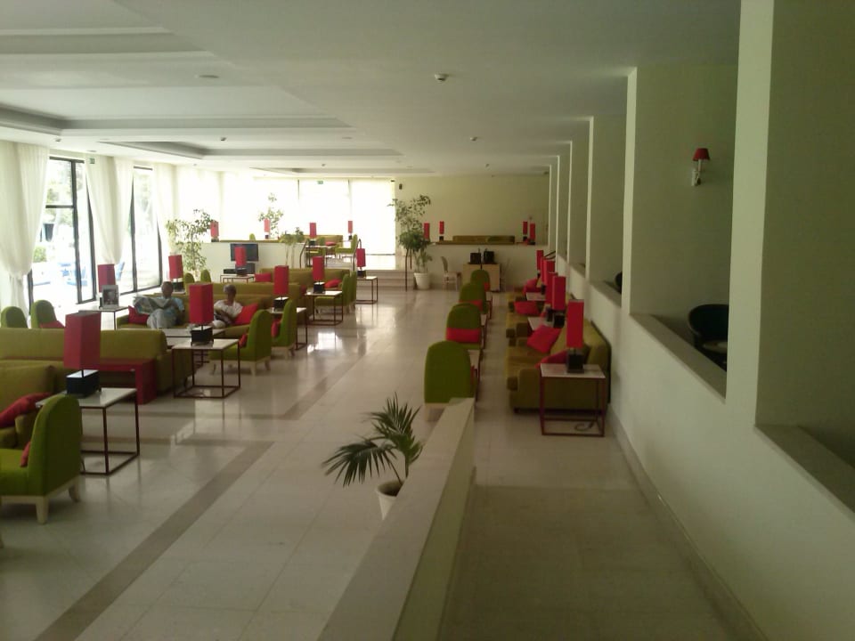 Lobby Domes Aulūs Zante, Autograph Collection