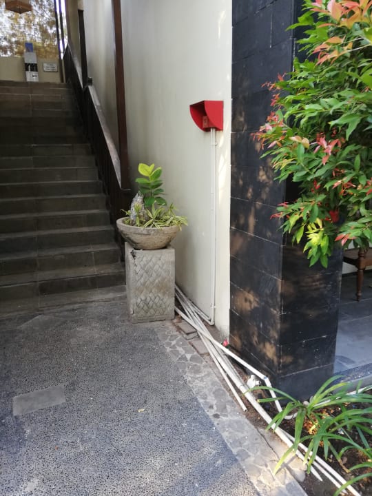 Gartenanlage Aston Sunset Beach Resort Gili Trawangan