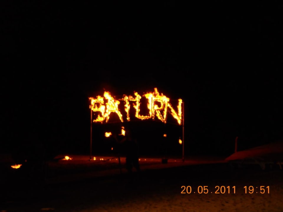 Beachparty Saturn Palace Resort Hotel