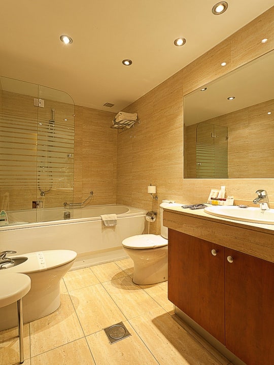 BAÑO HABITACION DOBLE Hotel San Juan de los Reyes