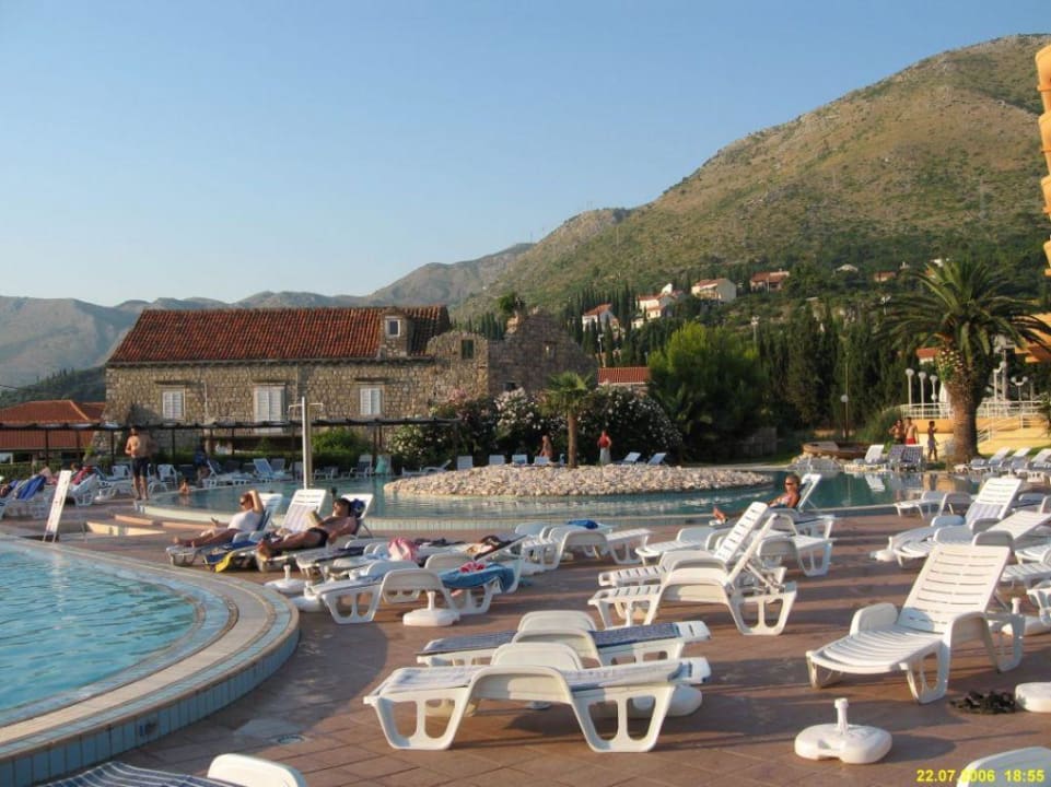 Poolbereich Remisens Hotel Albatros