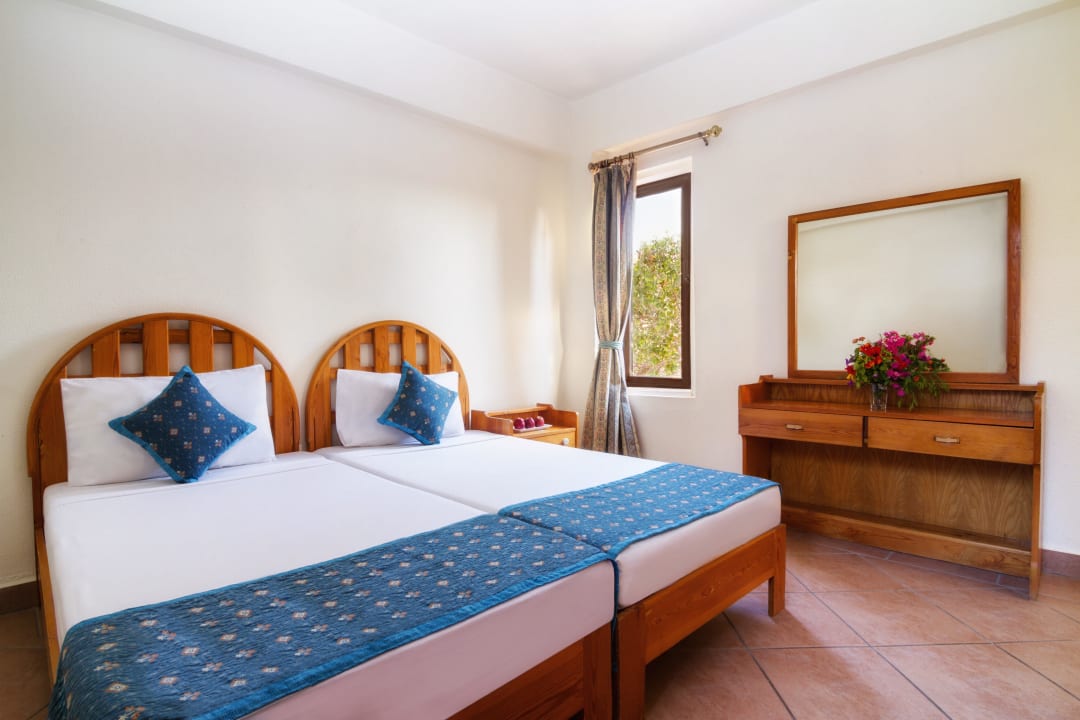 Villa Bedroom Eagles Paradise Abu Soma