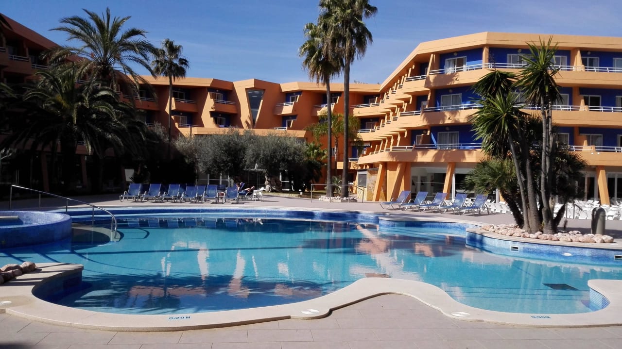 Iberostar Hotel Play de Muro Iberostar Waves Playa de Muro