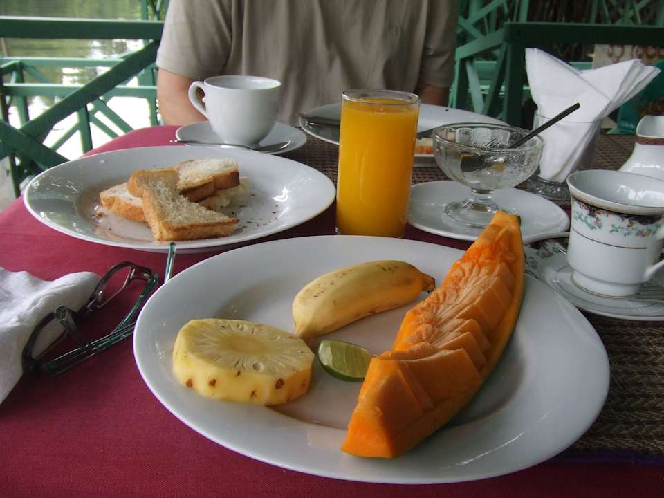 Superfrische Früchte zum Frühstück Hotel Lagoon Garden