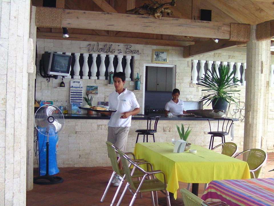 Restaurant  Antulang Beach Resort