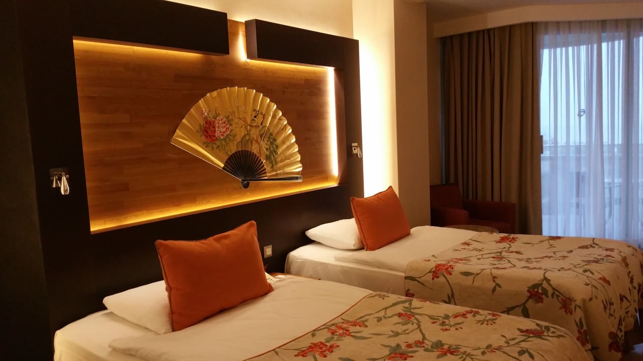 Zimmer Limak Lara Deluxe Hotel & Resort