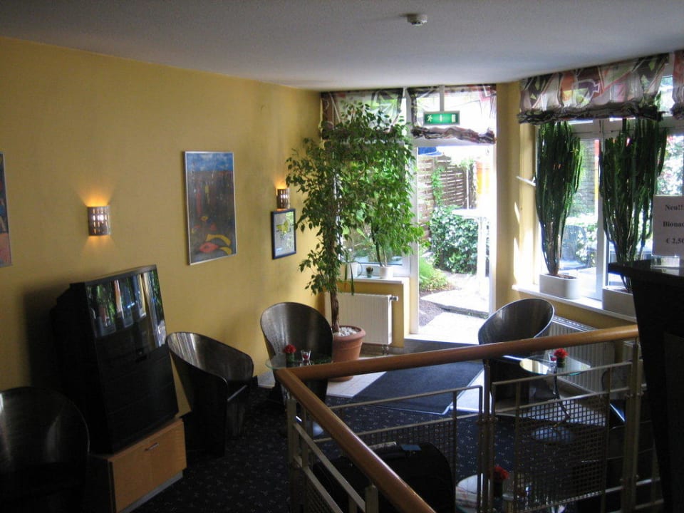 Die Bar war immer leer Grand Hostel Berlin Urban