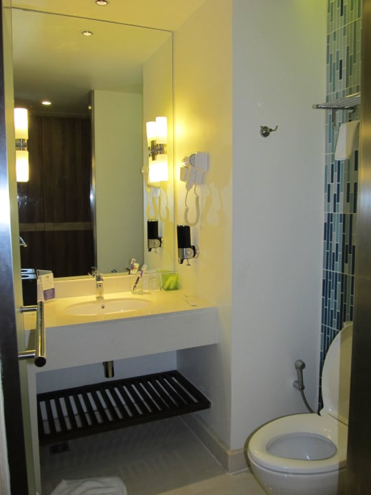 Holiday Inn Express Hotel Phuket Patong Beach Central Holiday Inn Express Phuket Patong Beach Central