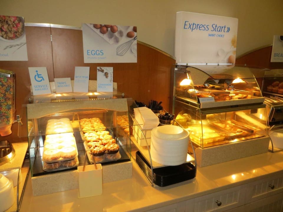Im Frühstücksraum Hotel Holiday Inn Express & Suites Marathon