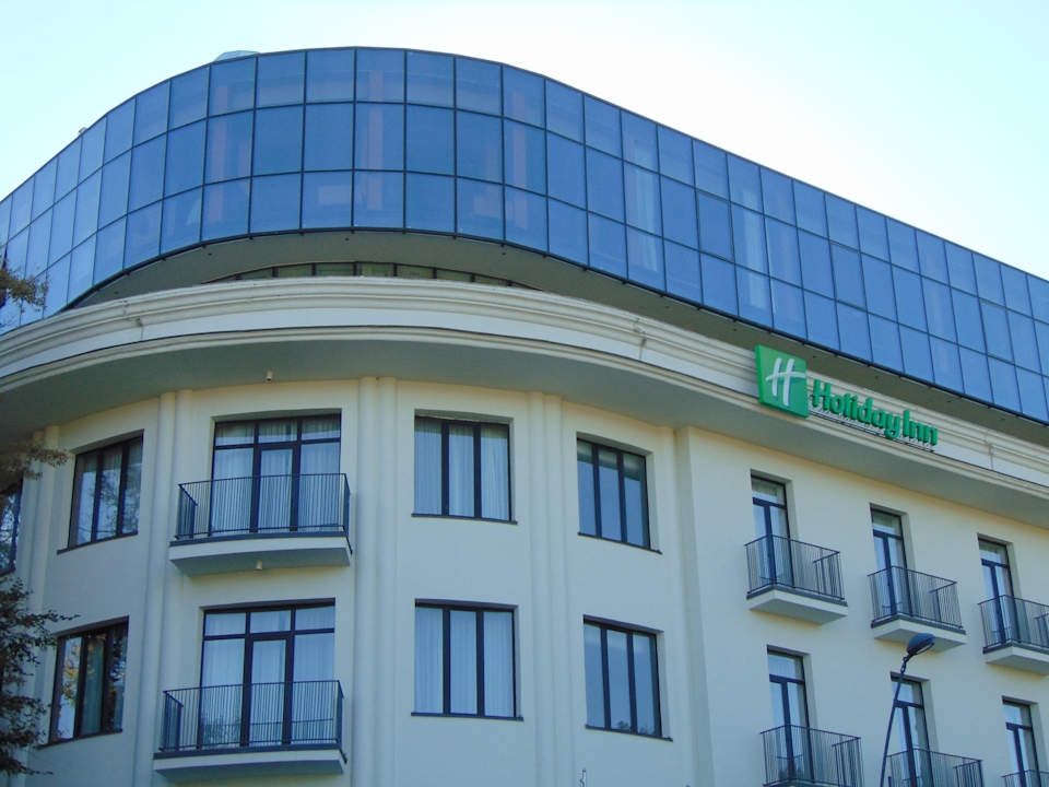 Außenansicht Holiday Inn Telavi