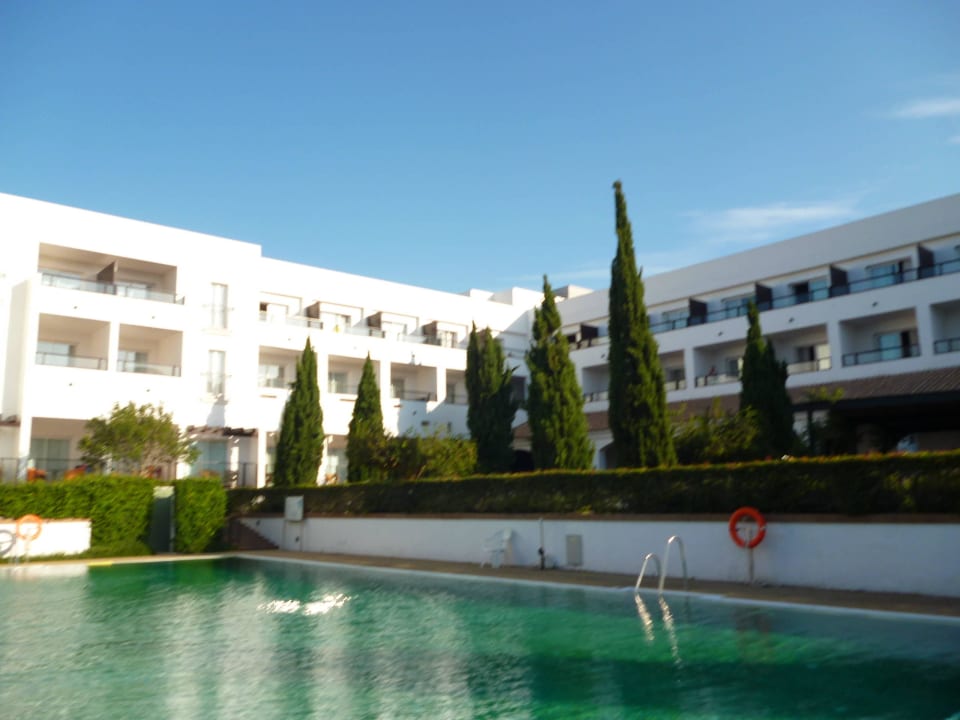 Pool mit 25 Metern Länge Fuerte Conil-Resort