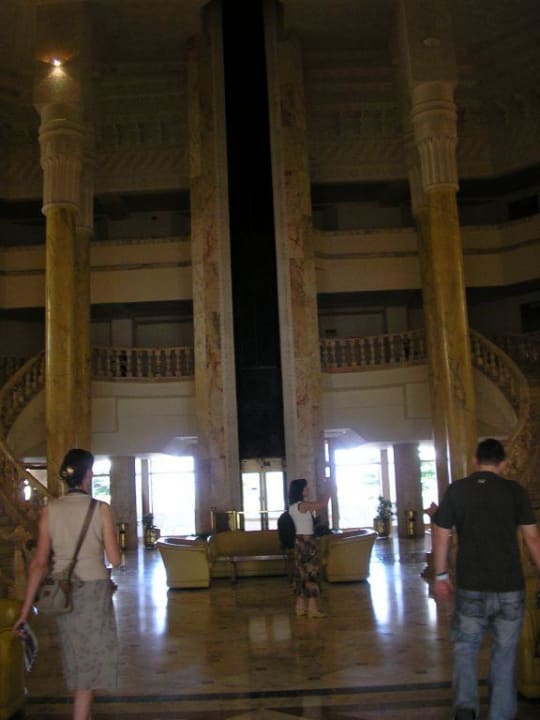 Przy recepcji Hotel Amir Palace