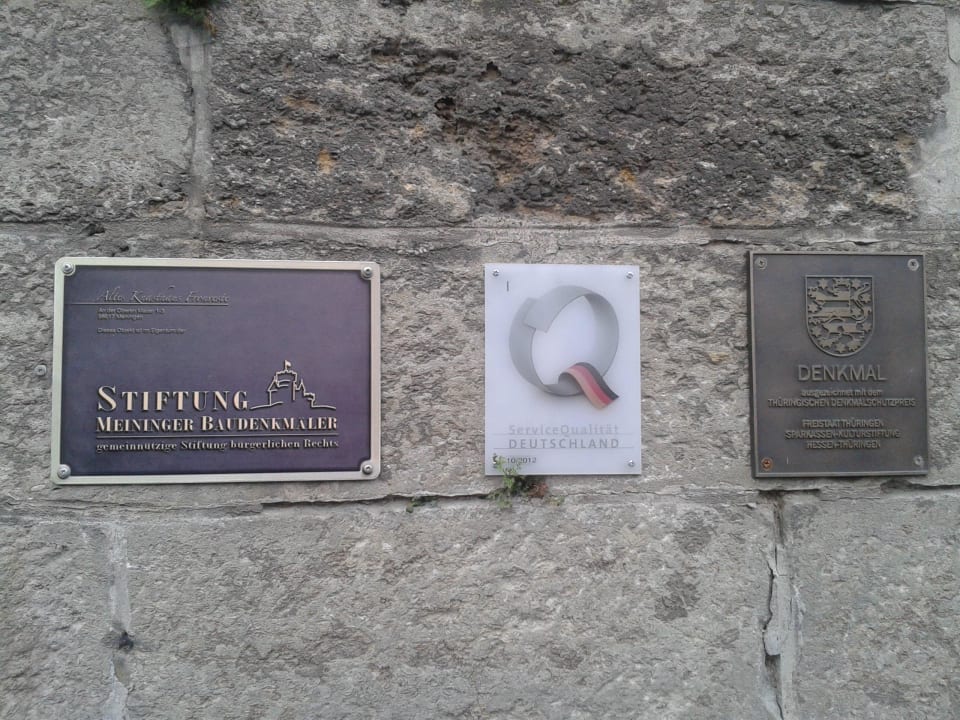 Kennzeichnung als Baudenkmal Stadt-gut-Hotel Fronveste - Das Alte Knasthaus