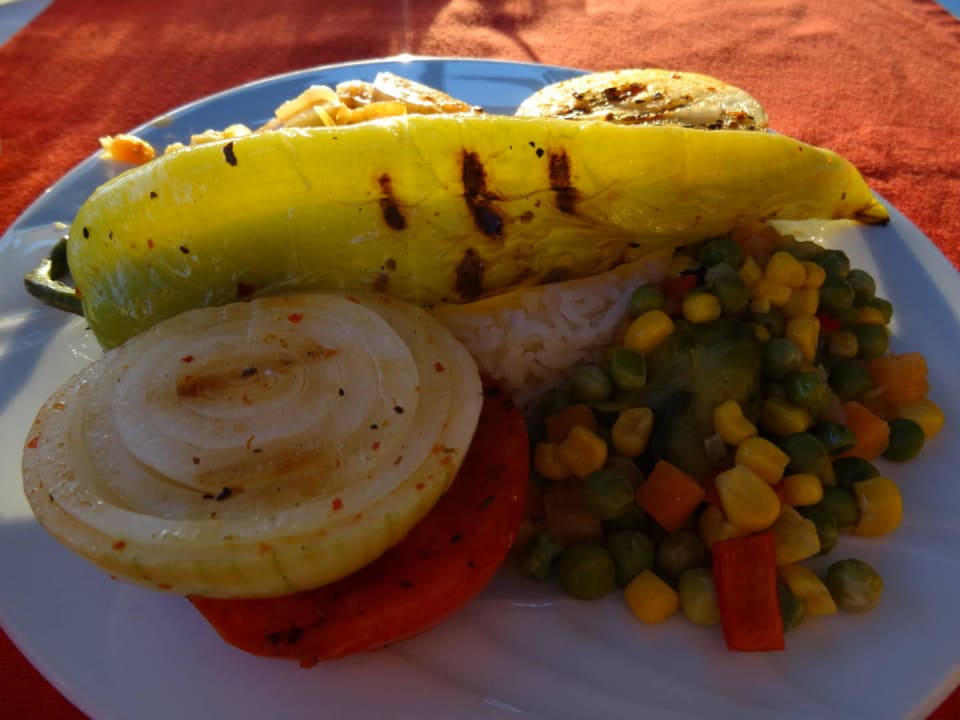 Barbecueessen  Port Side Resort Hotel