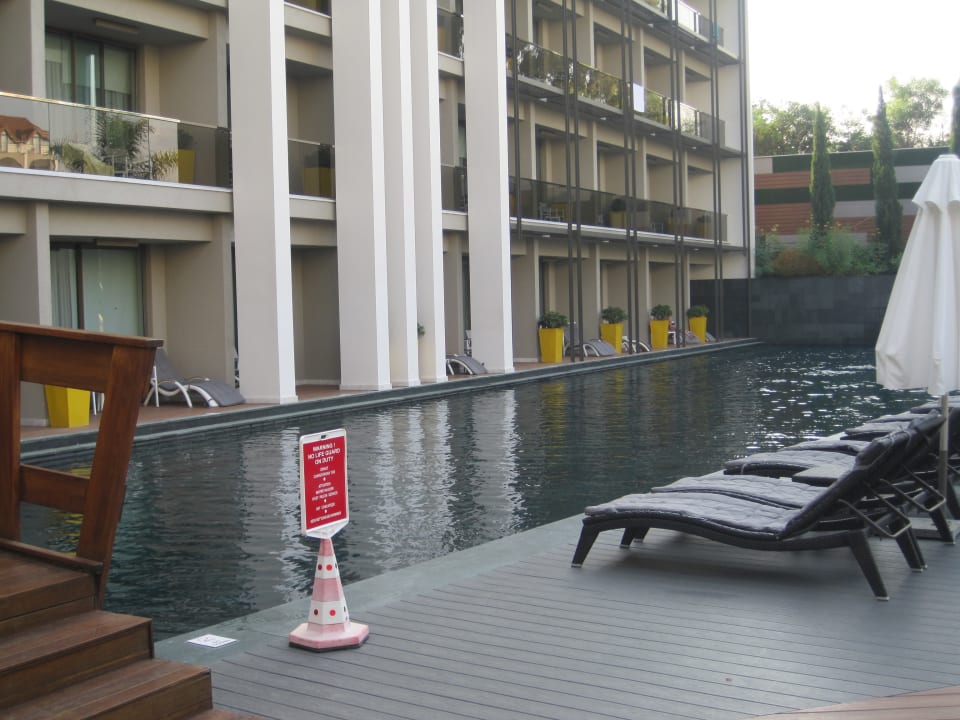 Pool The Sense Deluxe Hotel