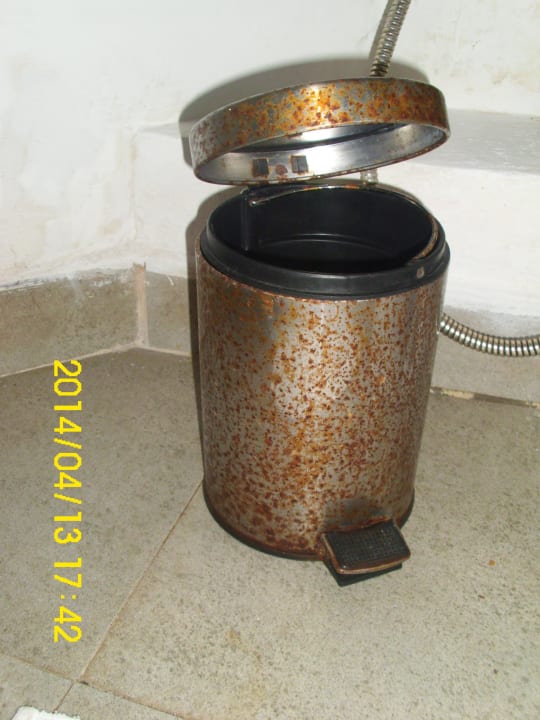 Mülleimer Earl’s Reef Beruwala