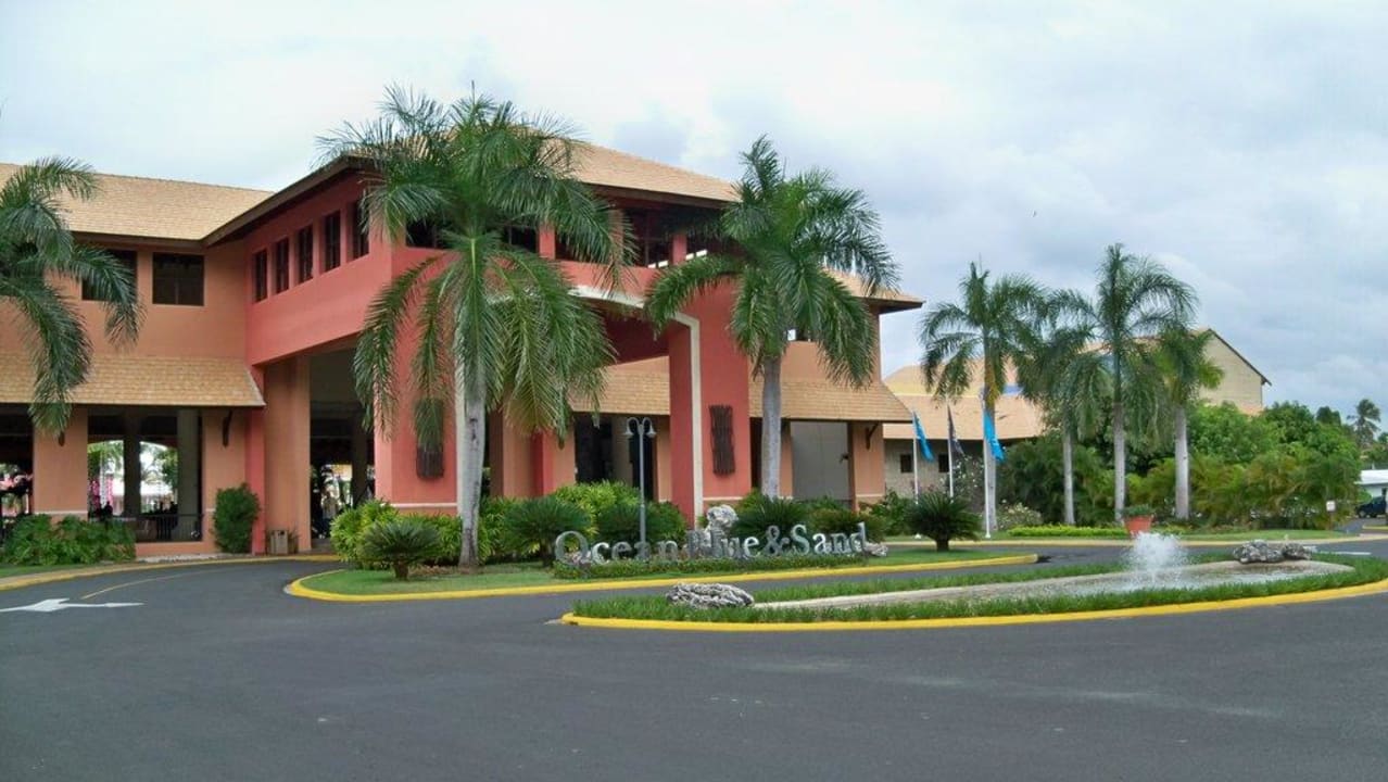Hoteleingang Ocean Blue & Sand