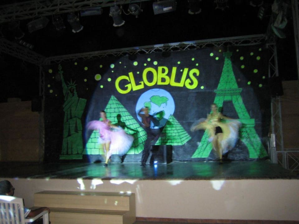 Lifeshow des Animationsteams Palm Beach Resort