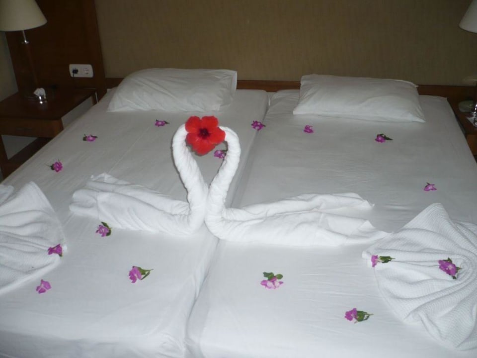 Liebevoll dekoriertes Bett TUI KIDS CLUB Felicia Village