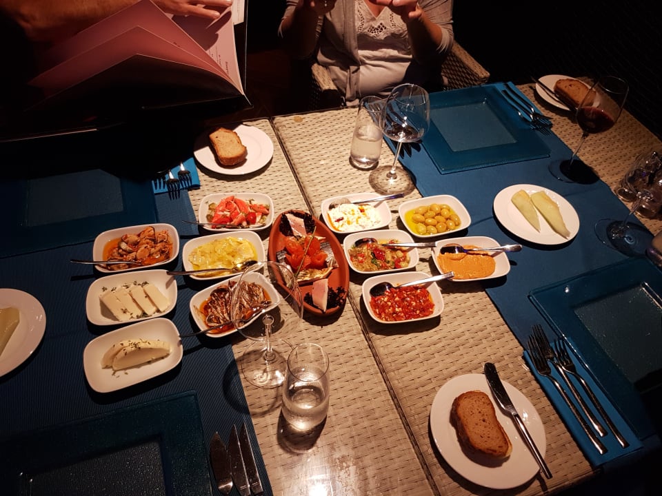 Gastro Xanadu Resort Hotel