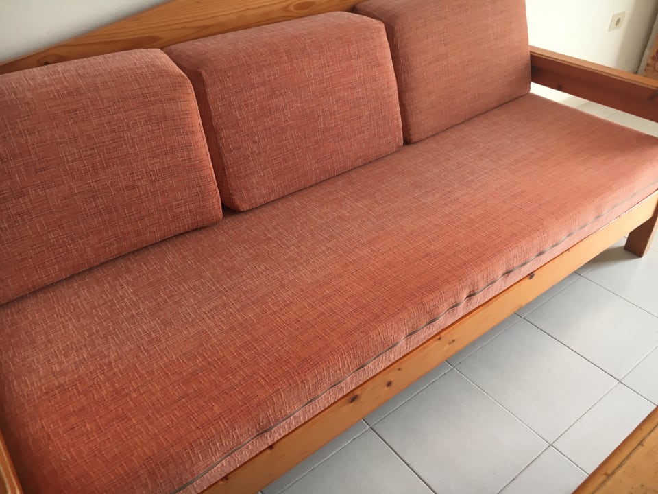 Dreckiges Schlafsofa Hotel Riu Oliva Beach - Hotel