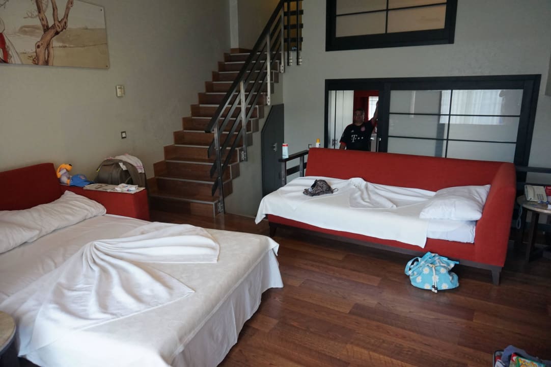 Familienzimmer mit steiler Treppe Limak Lara Deluxe Hotel & Resort