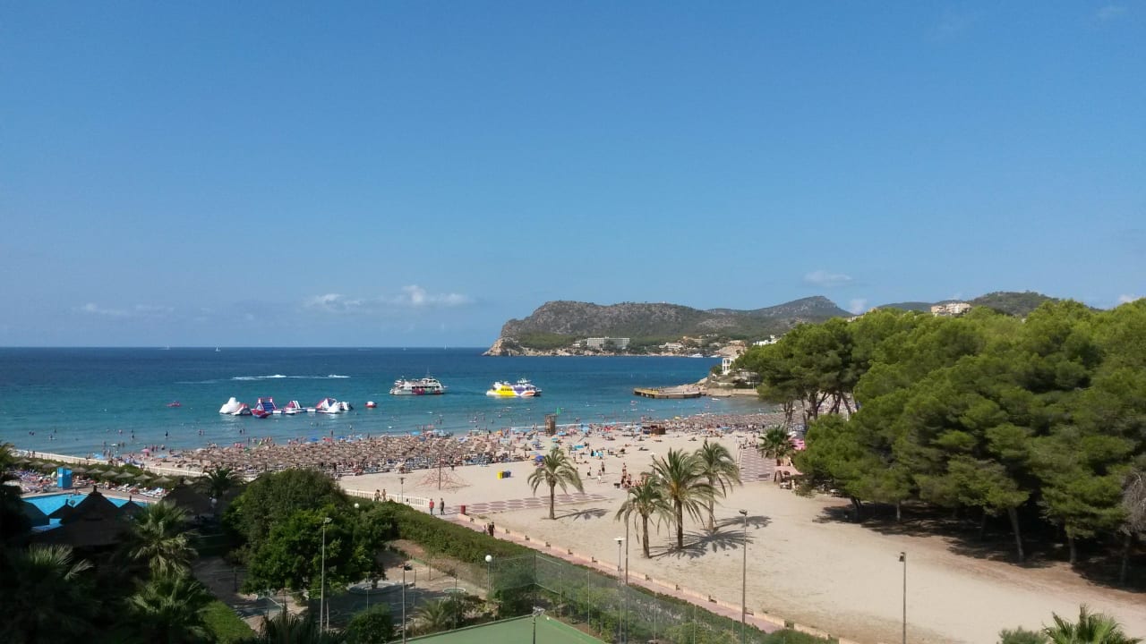 Meerblick aus unserem Zimmer im 5. Stock Hotel Vibra Beverly Playa