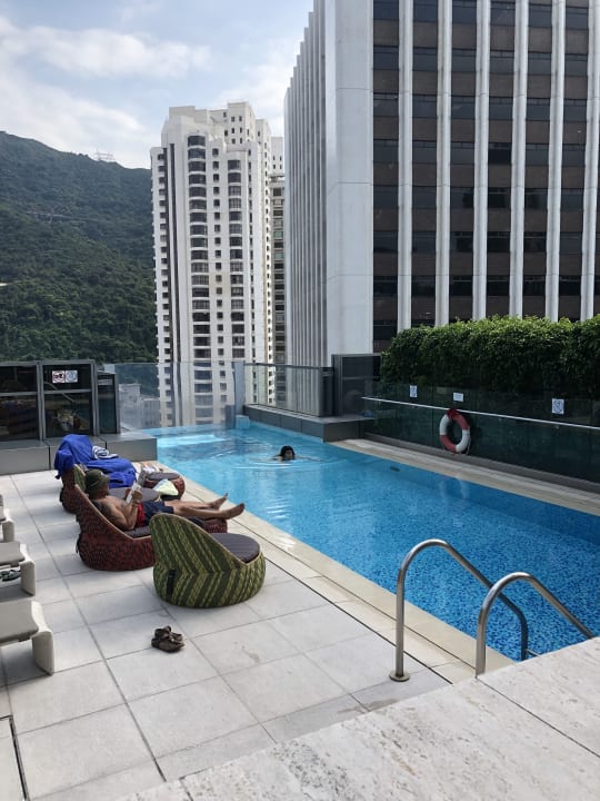 Pool Hotel Indigo Hong Kong Island