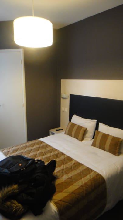 Tiny room Hotel Mirabeau Eiffel