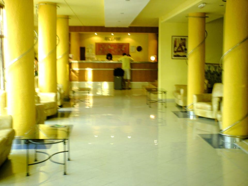 Emrfangshalle Hotel Modern