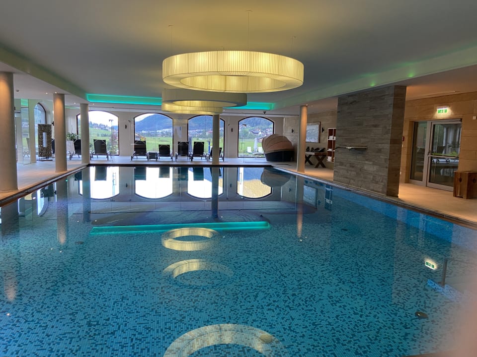 Pool Alpeiner Nature Resort Tirol