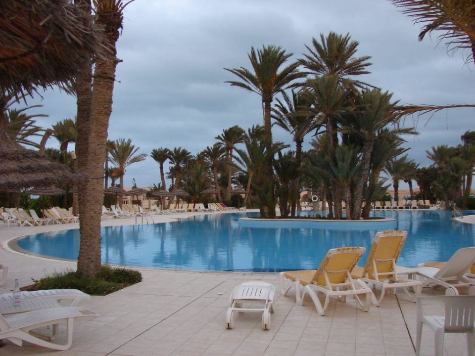 Poolanlage Zita Beach Resort