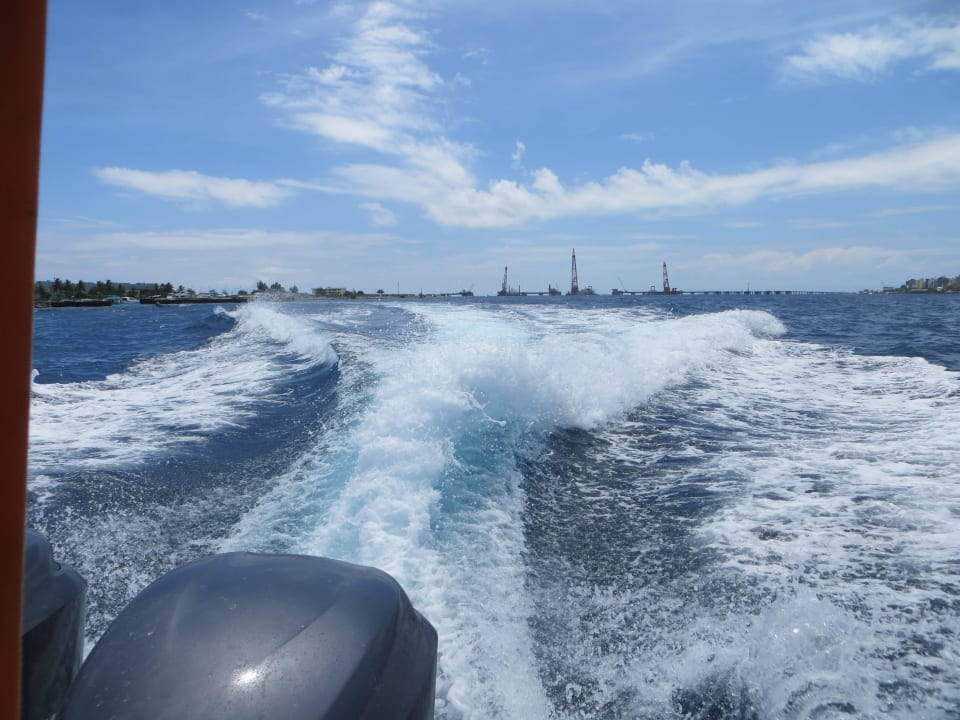 Die Fahrt zum Hotel mit dem Speedboot Adaaran Select Hudhuran Fushi - Premium All Inclusive