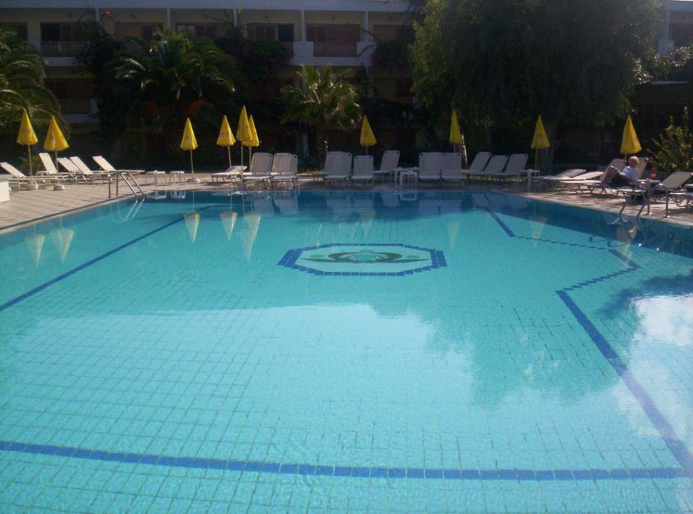 Süßwasserpool allsun Hotel Malia Beach