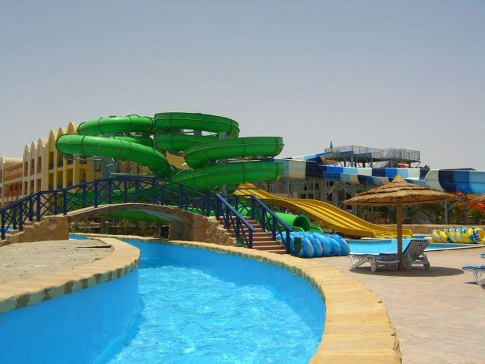 Aquapark und Kanukanal Titanic Beach Spa & Aqua Park