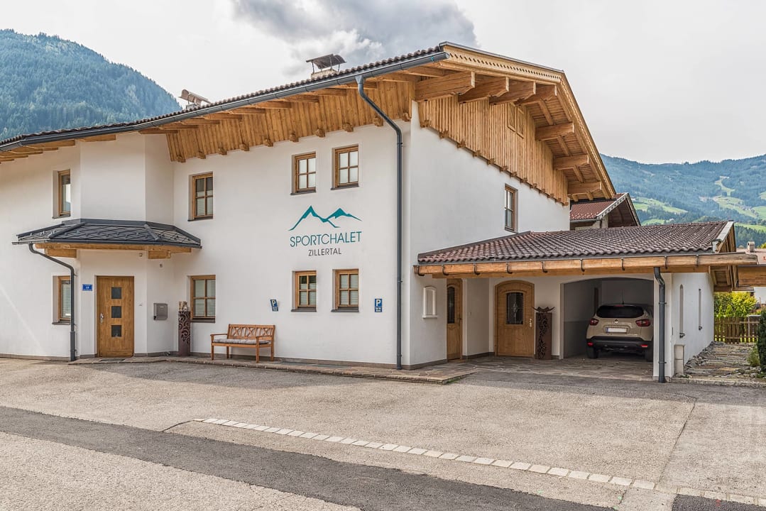 Außenansicht Sportchalet Zillertal