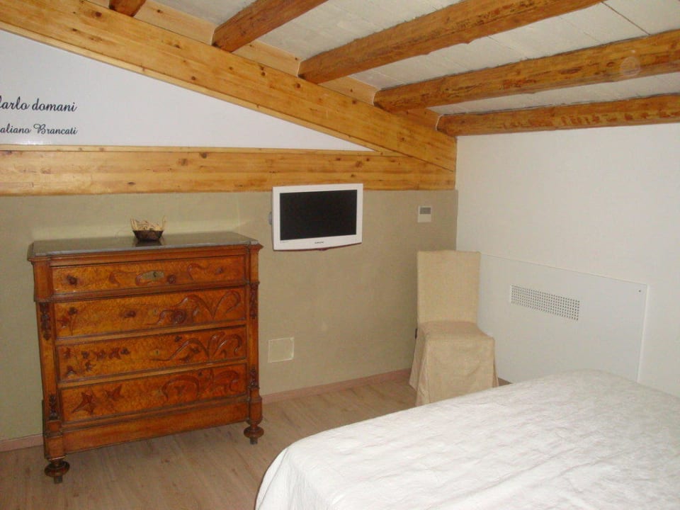 3 Bett Zimmer Nr. 117 Hotel Borgo Pantano