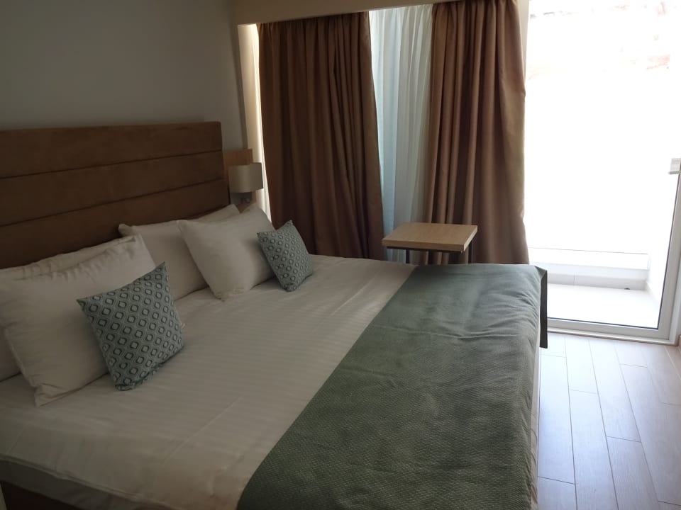 Zimmer Valamar Girandella Designed for Adults