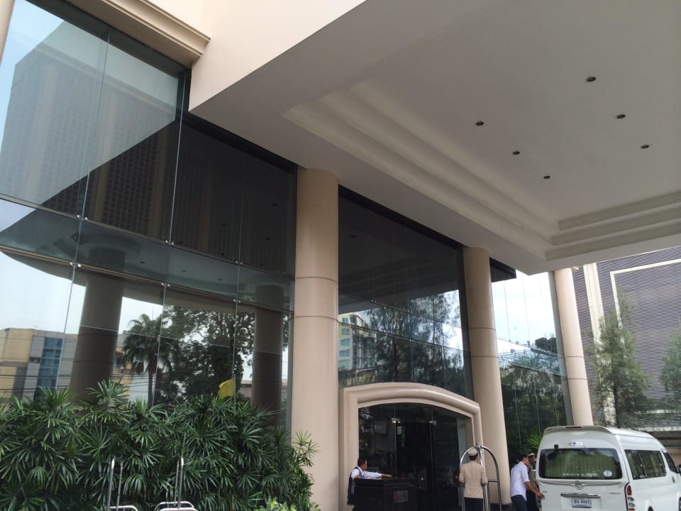 Eingang Hotel Century Park