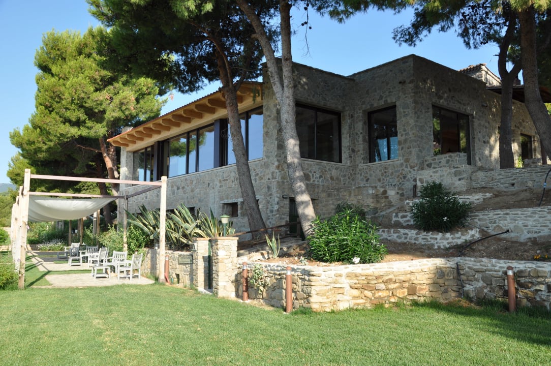 "Haupthaus" Hotel Masseria Torre di Albidona (Albidona) • HolidayCheck