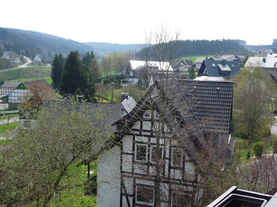 Blick rechts vom Balkon Hotel Hennemann
