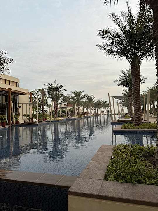 Pool Park Hyatt Abu Dhabi Hotel and Villas