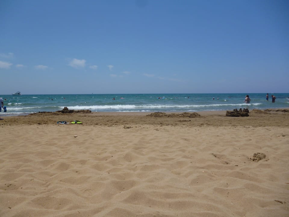 Strand Melas Resort Hotel