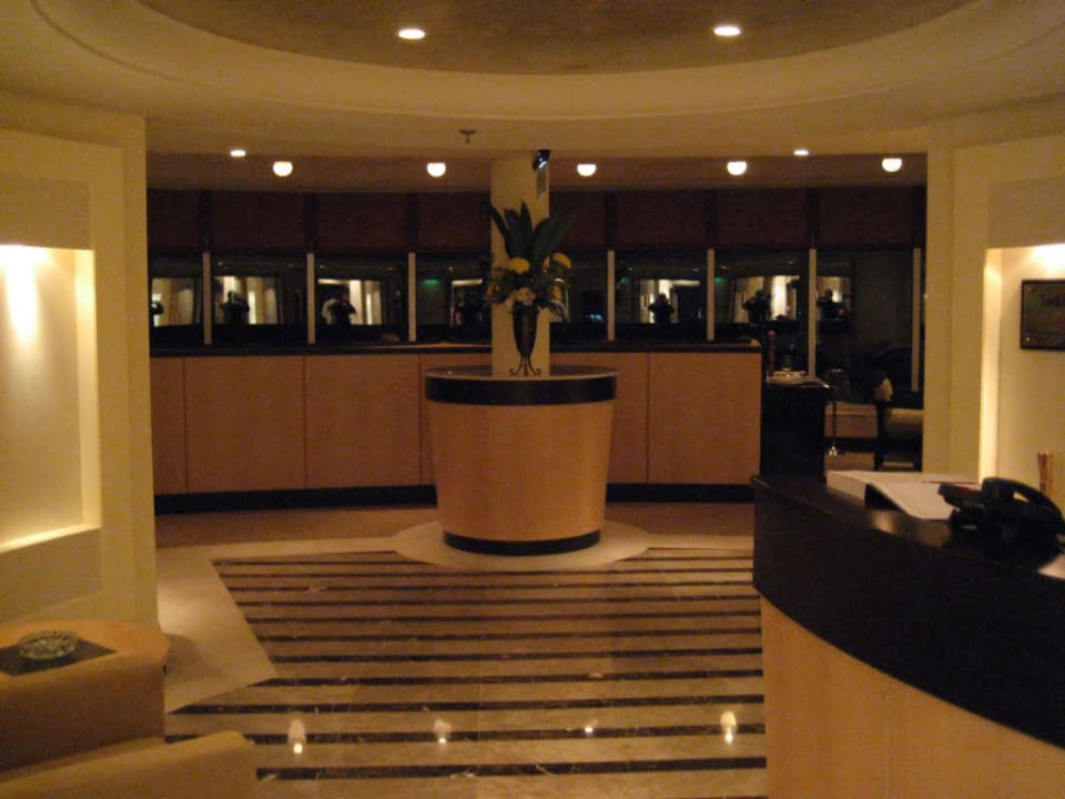 Le Royal Meridien Abu Dhabi, Drehrest. Al Fanar Le Royal Meridien Abu Dhabi
