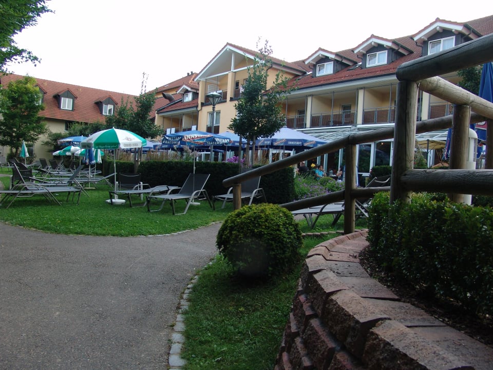 Neben dem Außenpool Hotel Herzog Heinrich