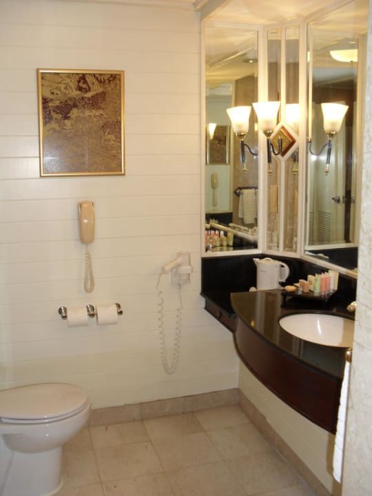 Modernes Bad Centara Grand at Central Plaza Ladprao Bangkok